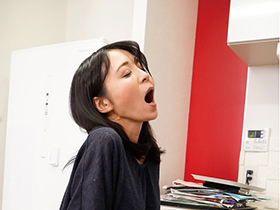 夫の部下を挑発するド淫乱奥さん！　水上由紀恵　サンプル画像07